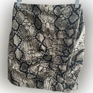 ZARA🪷🌸Snake Print Mini Skirt
